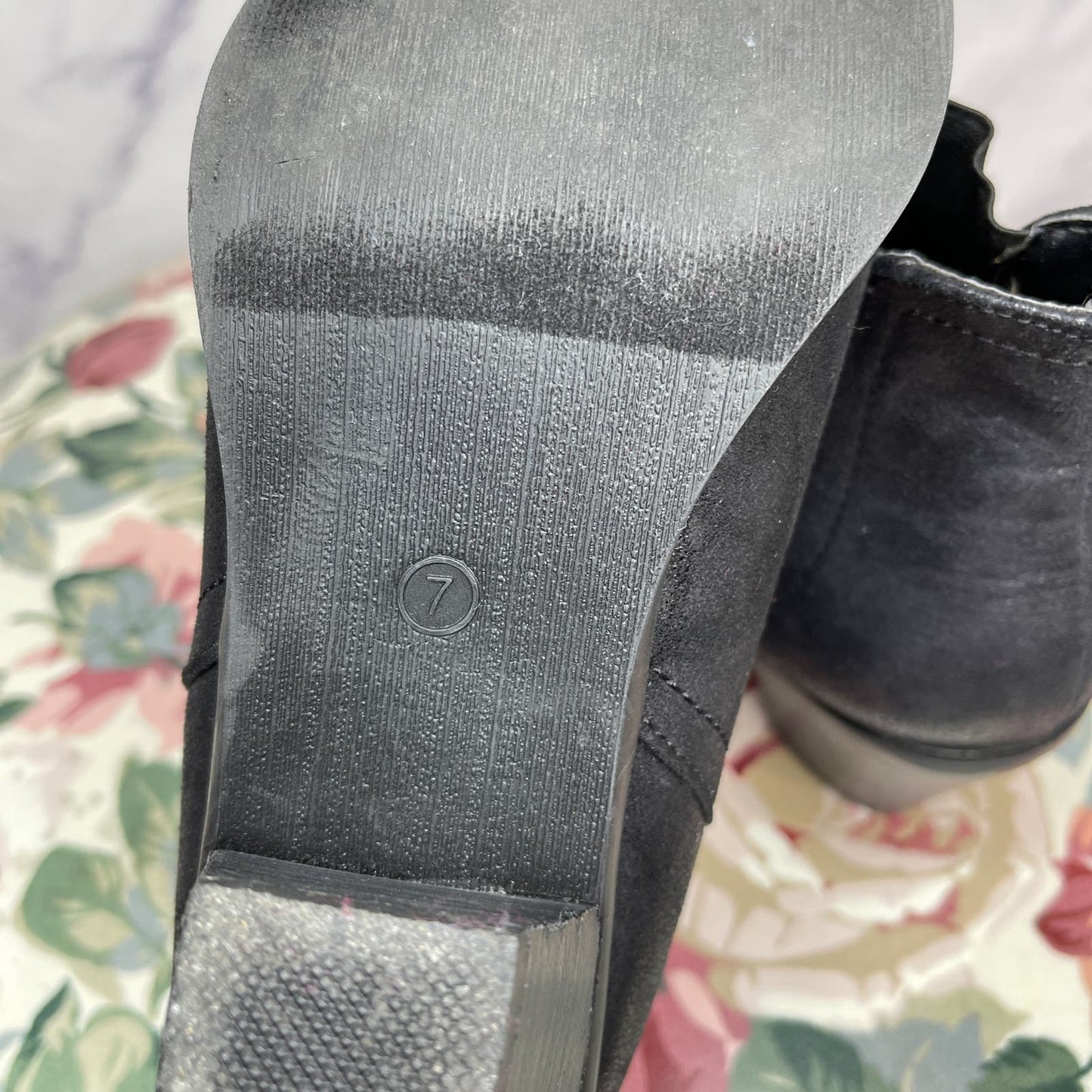 Bucco | Black Ankle Booties | 7