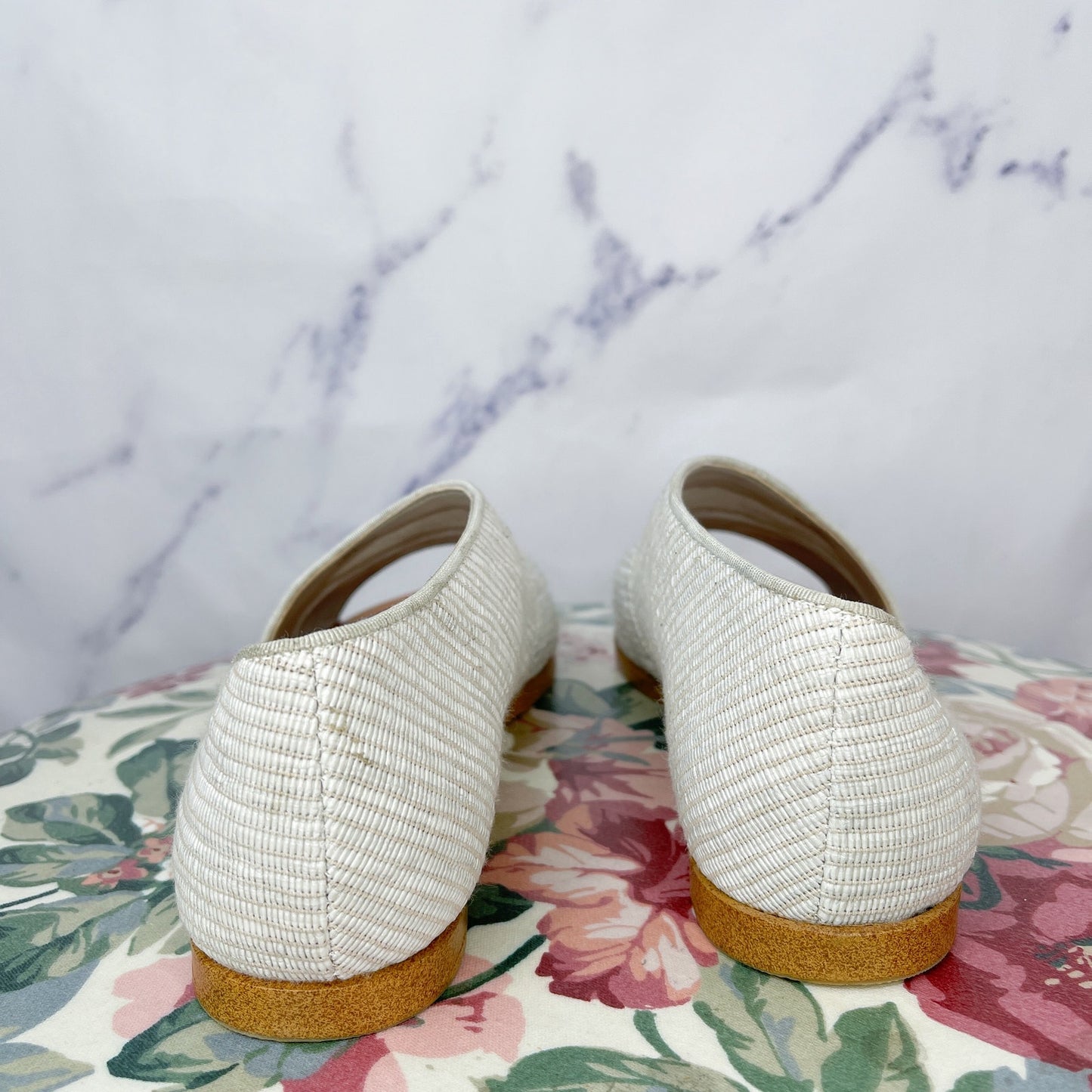1 State. | Celvin Sandal | 9.5