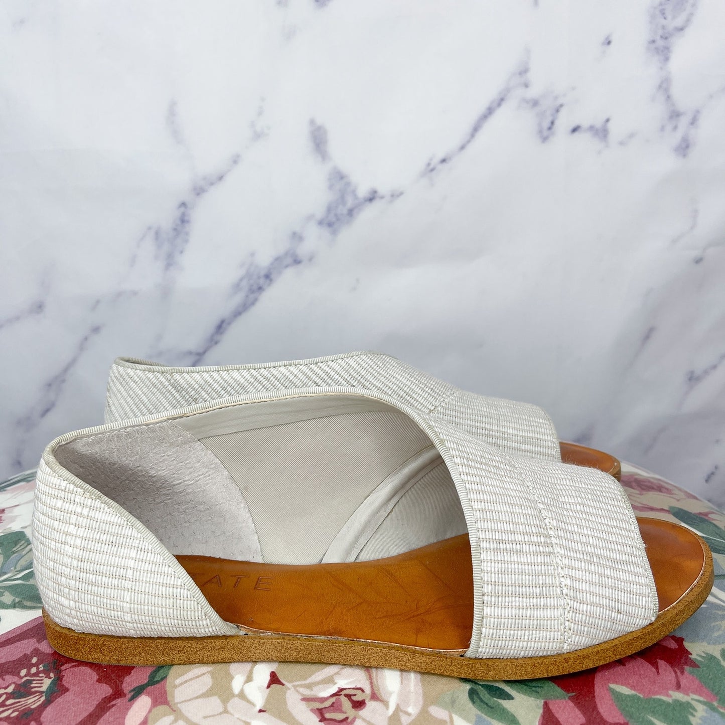 1 State. | Celvin Sandal | 9.5
