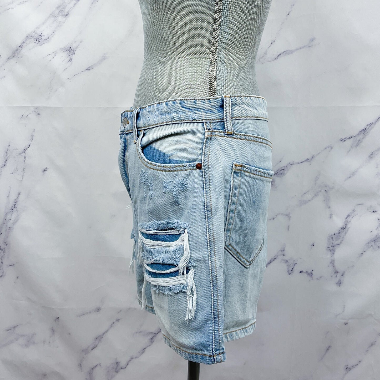 Cello | Light Wash Distressed Cut-Out Denim Shorts