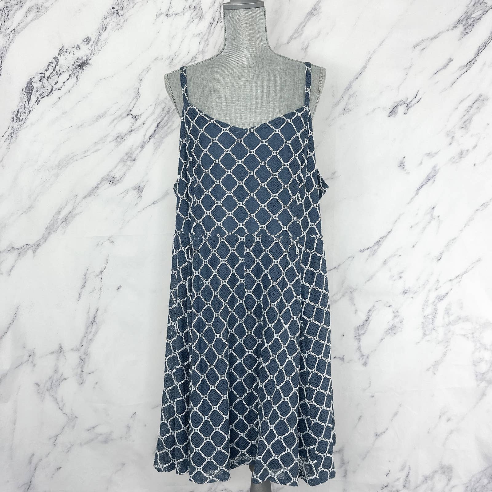 Torrid | Lace Skater Dress | Sz 4 Moniquey's Closet Torrid | Lace Skater Dress | Sz 4 Moniquey's Closet
