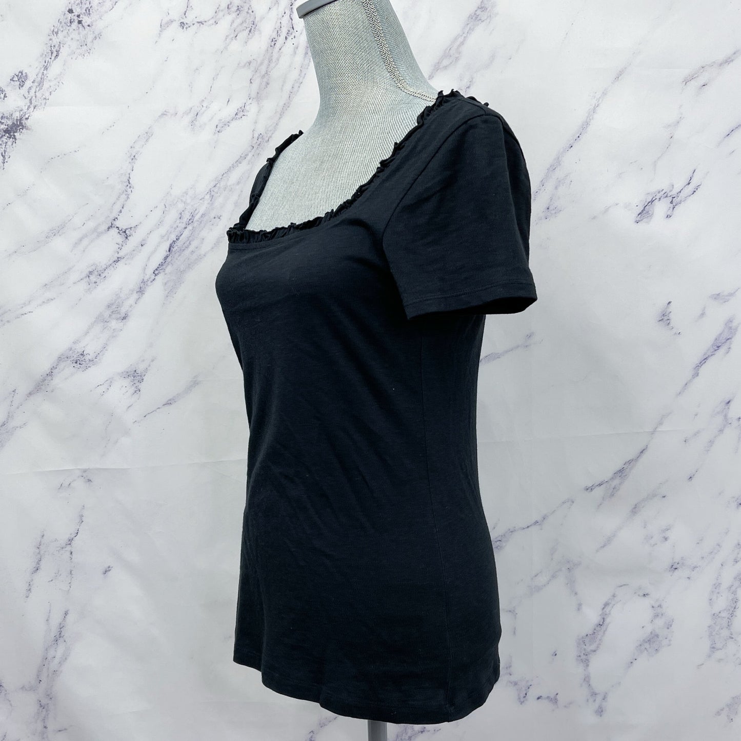 RP Rachel Parcell | Black Ruffle Neckline Short Sleeve Top | M