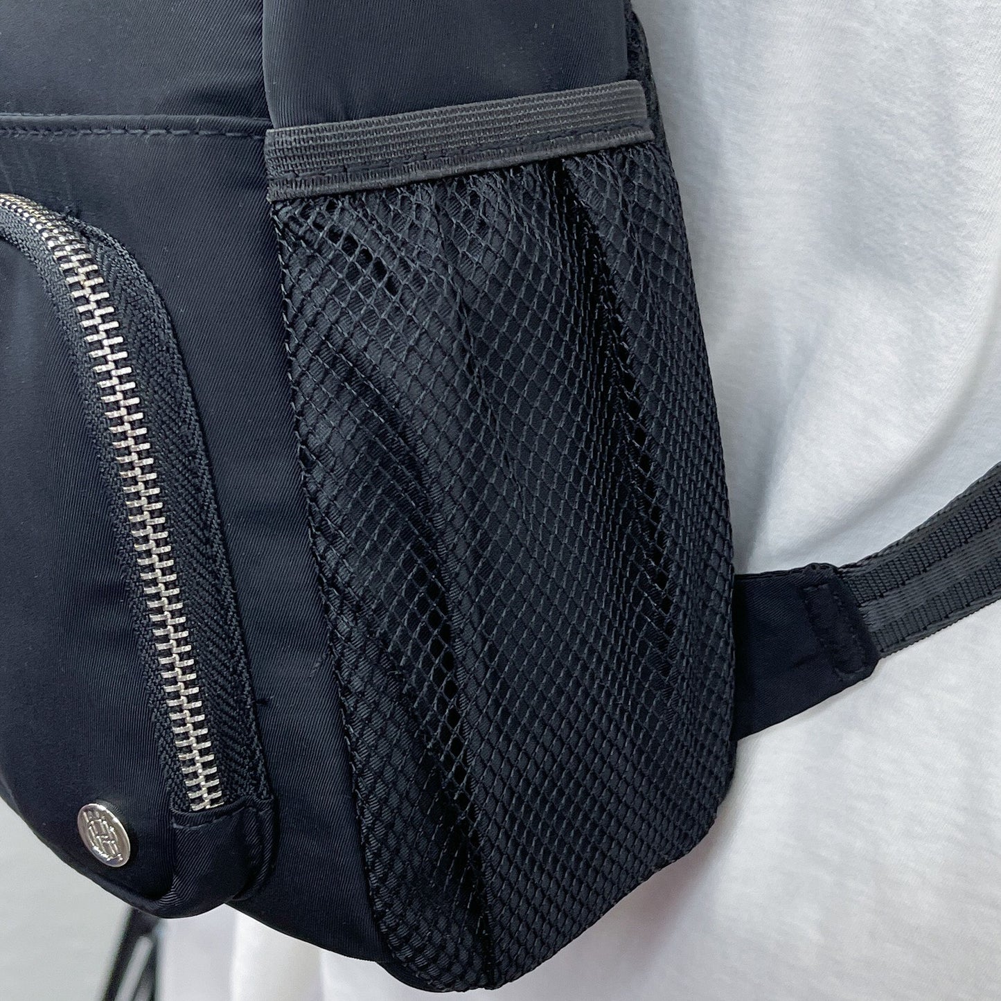 House of Harlow 1960 | Black Savannah Sling Bag/Crossbody