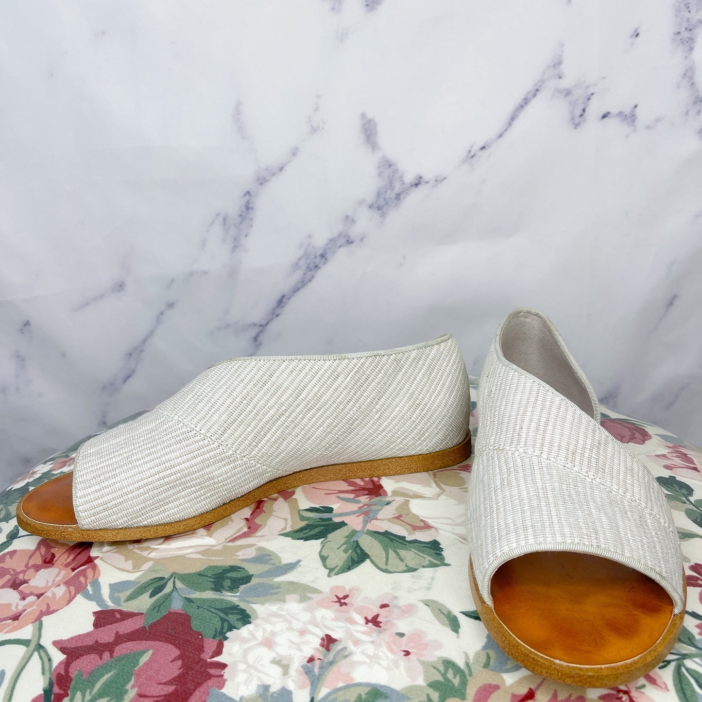 1 State. | Celvin Sandal | 9.5