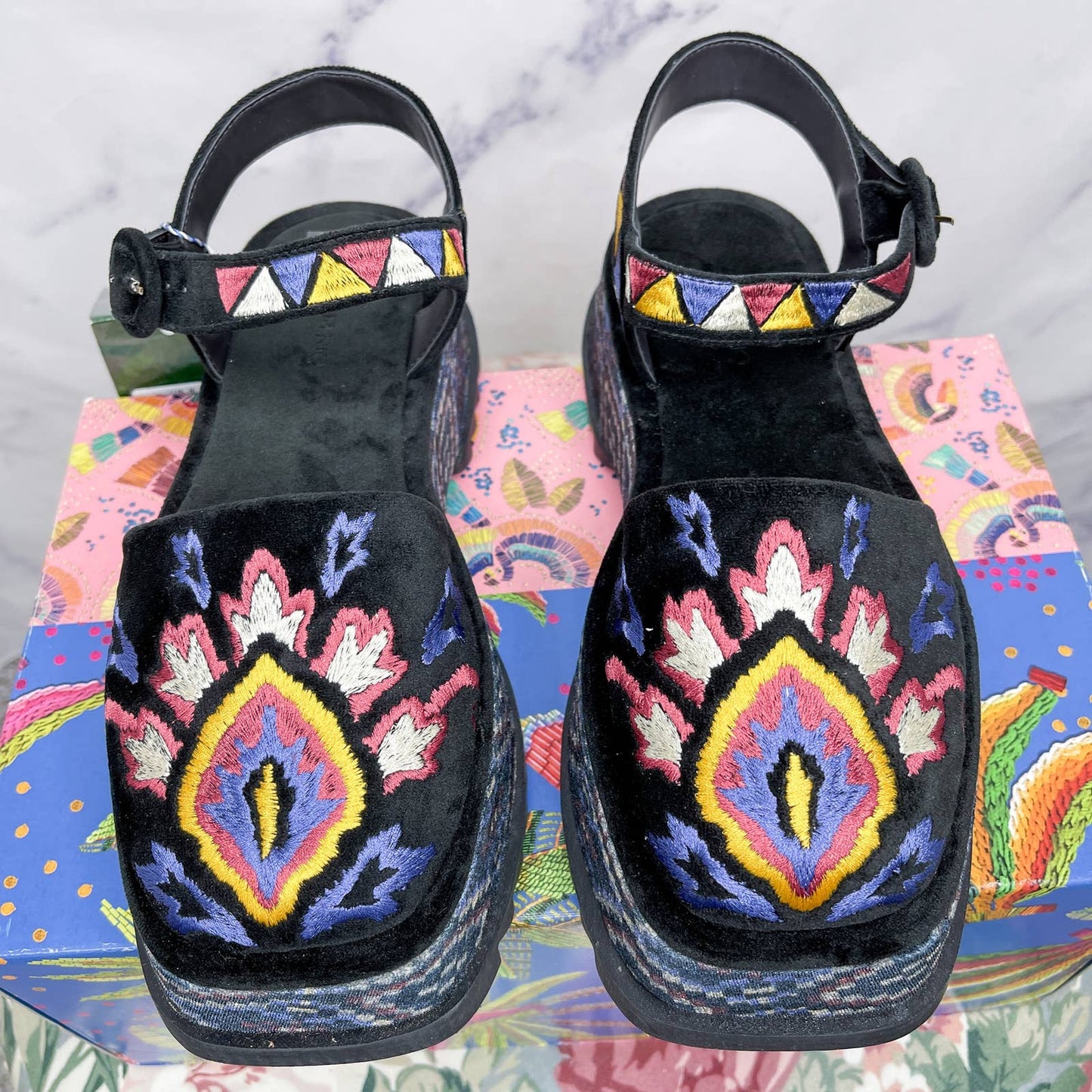 FARM Rio | Black Closed Toe Platform Sandal | Sz 8