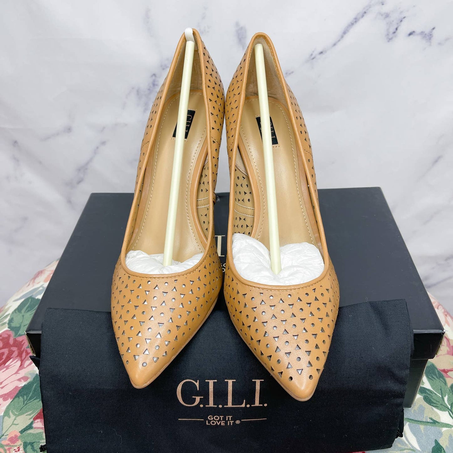 G.I.L.I. | Jill Tan Laser Cutout Pump Heels | Sz 8.5