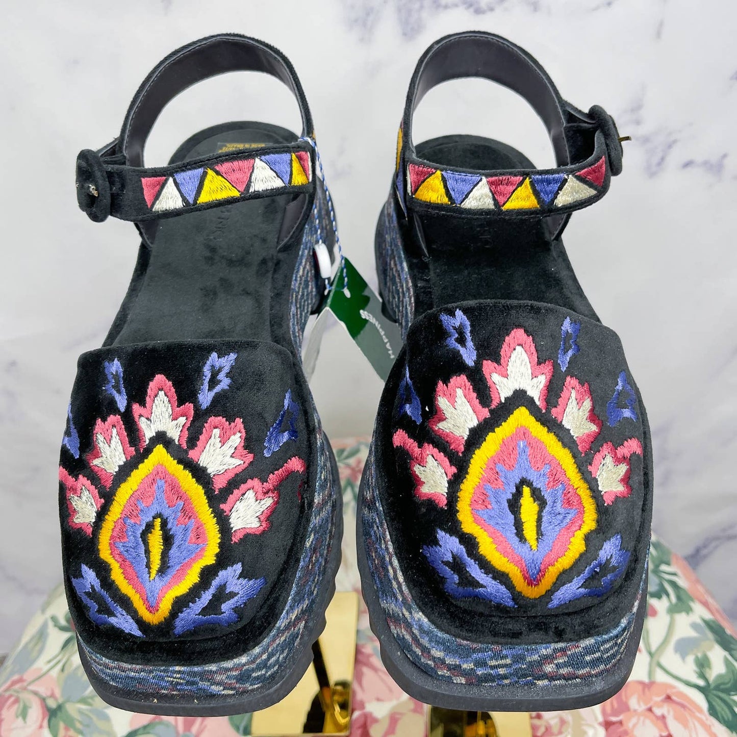 FARM Rio | Black Closed Toe Platform Sandal | Sz 8