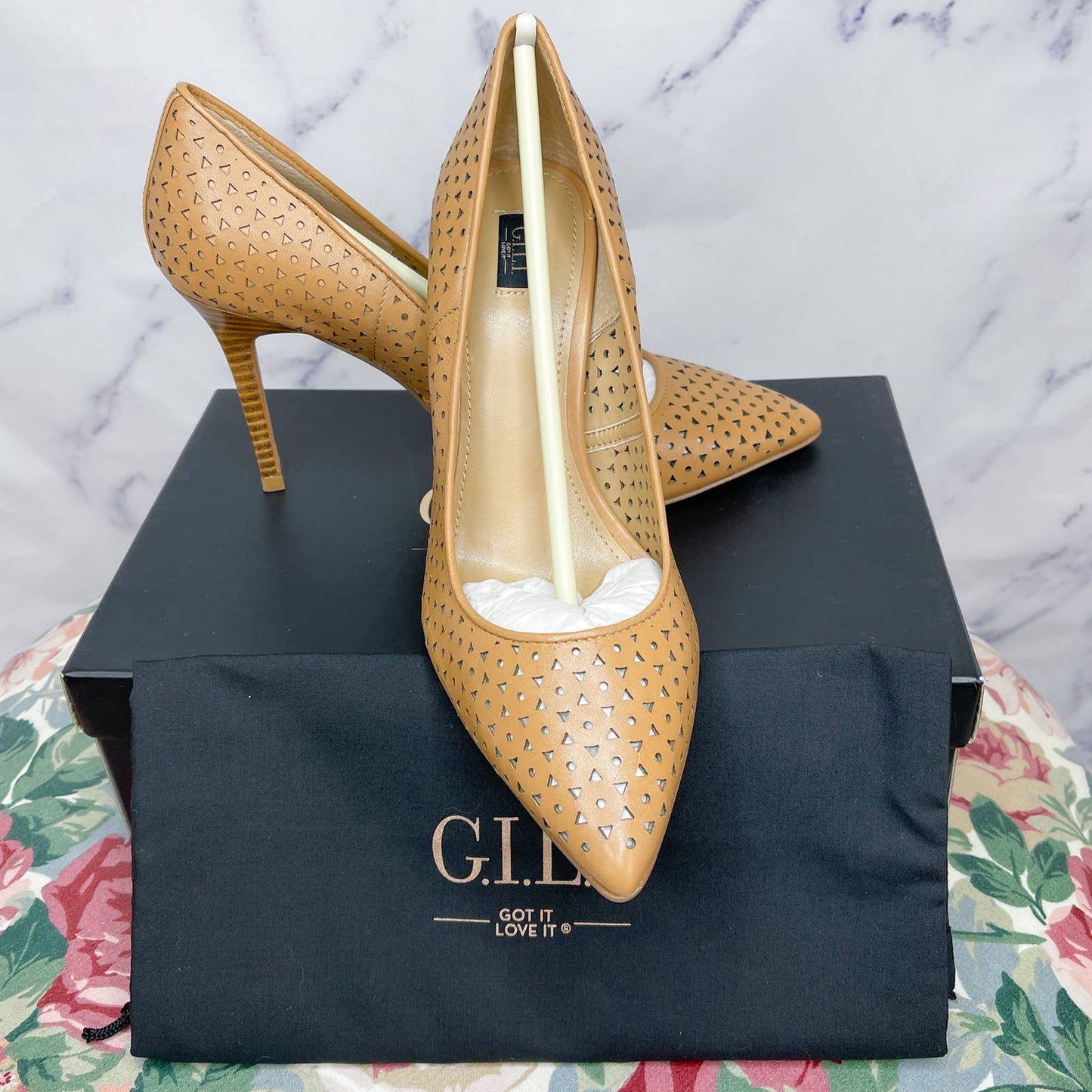 G.I.L.I. | Jill Tan Laser Cutout Pump Heels | Sz 8.5