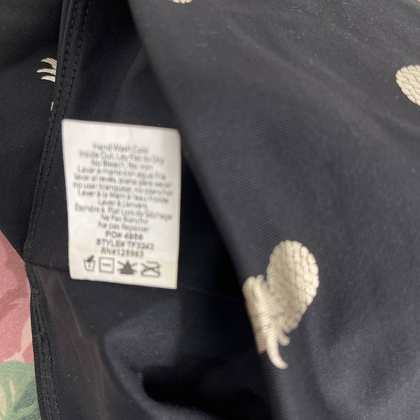 Beyond Yoga | Pineapples High Waisted Midi Leggings