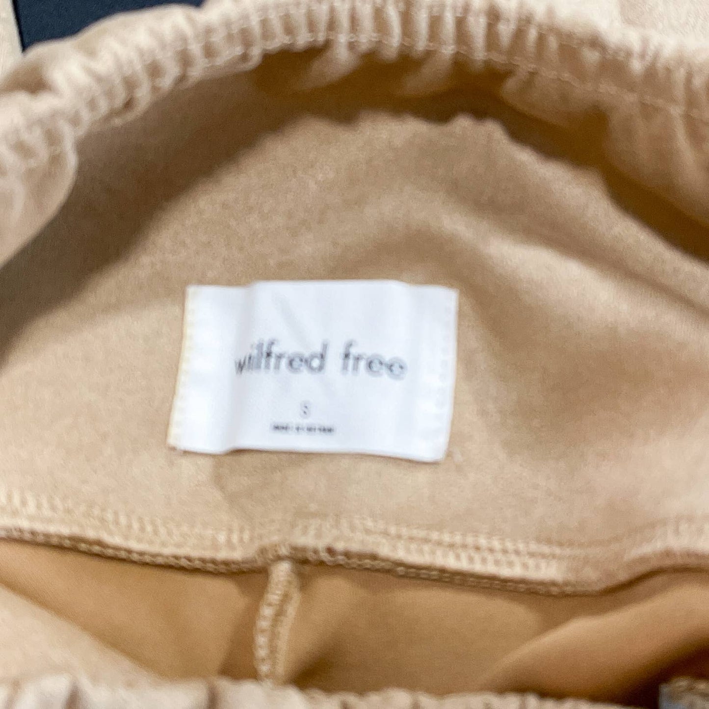Wilfred Free | Aritzia | Daria Vegan Suede Leggings | Caramel | Sz S