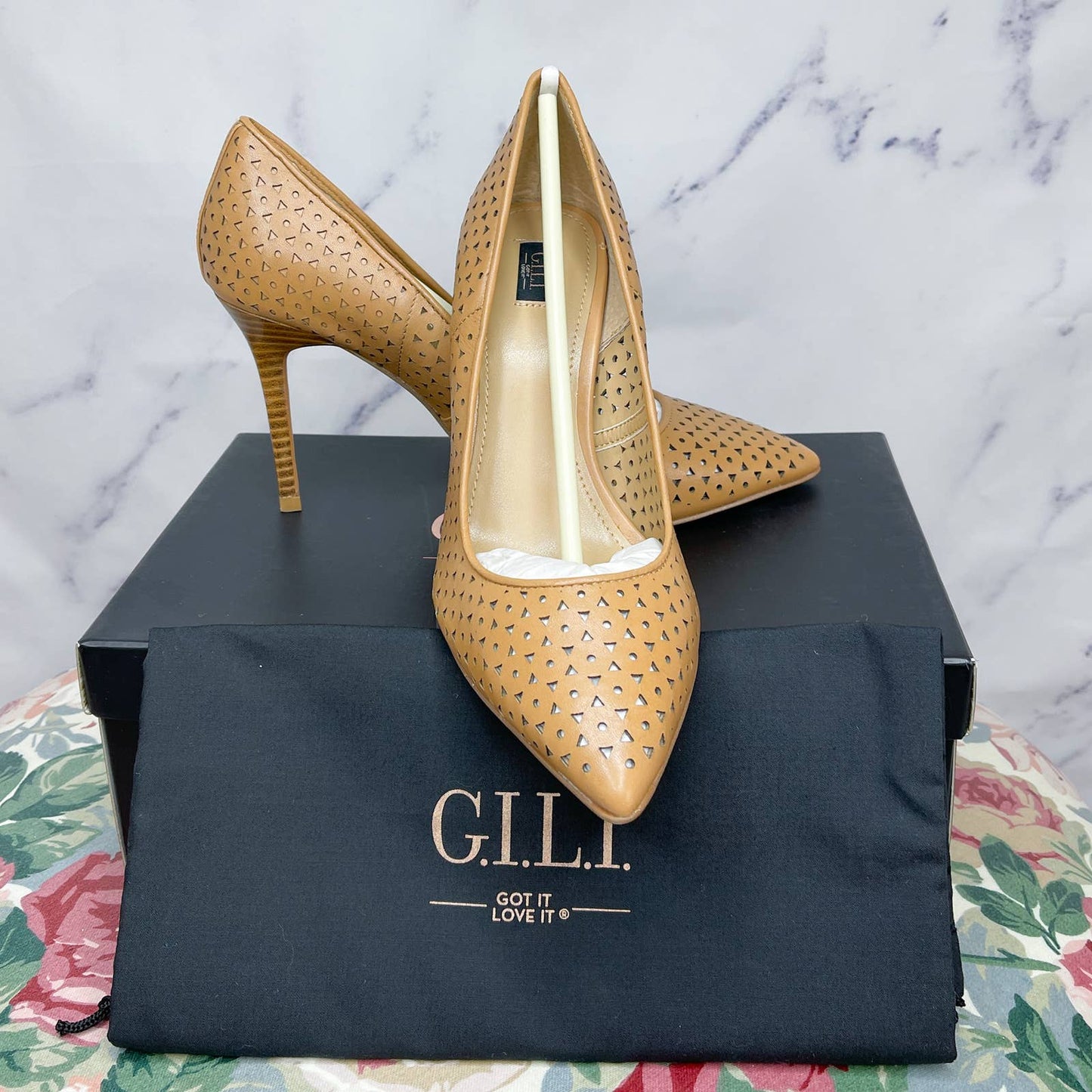 G.I.L.I. | Jill Tan Laser Cutout Pump Heels | Sz 8.5
