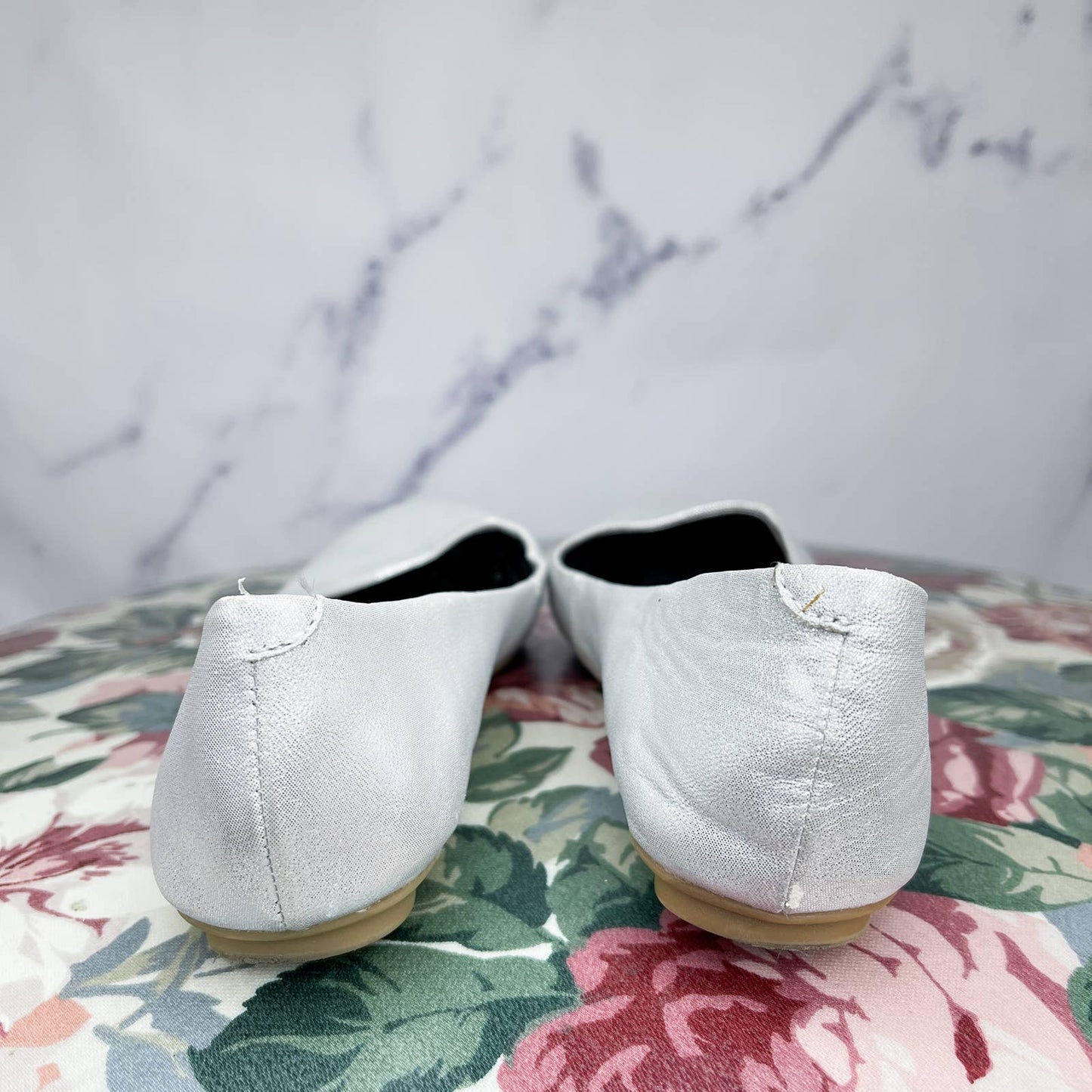 Kenneth Cole REACTION | Slip On By Silver Shimmer Flats | Sz 6.5