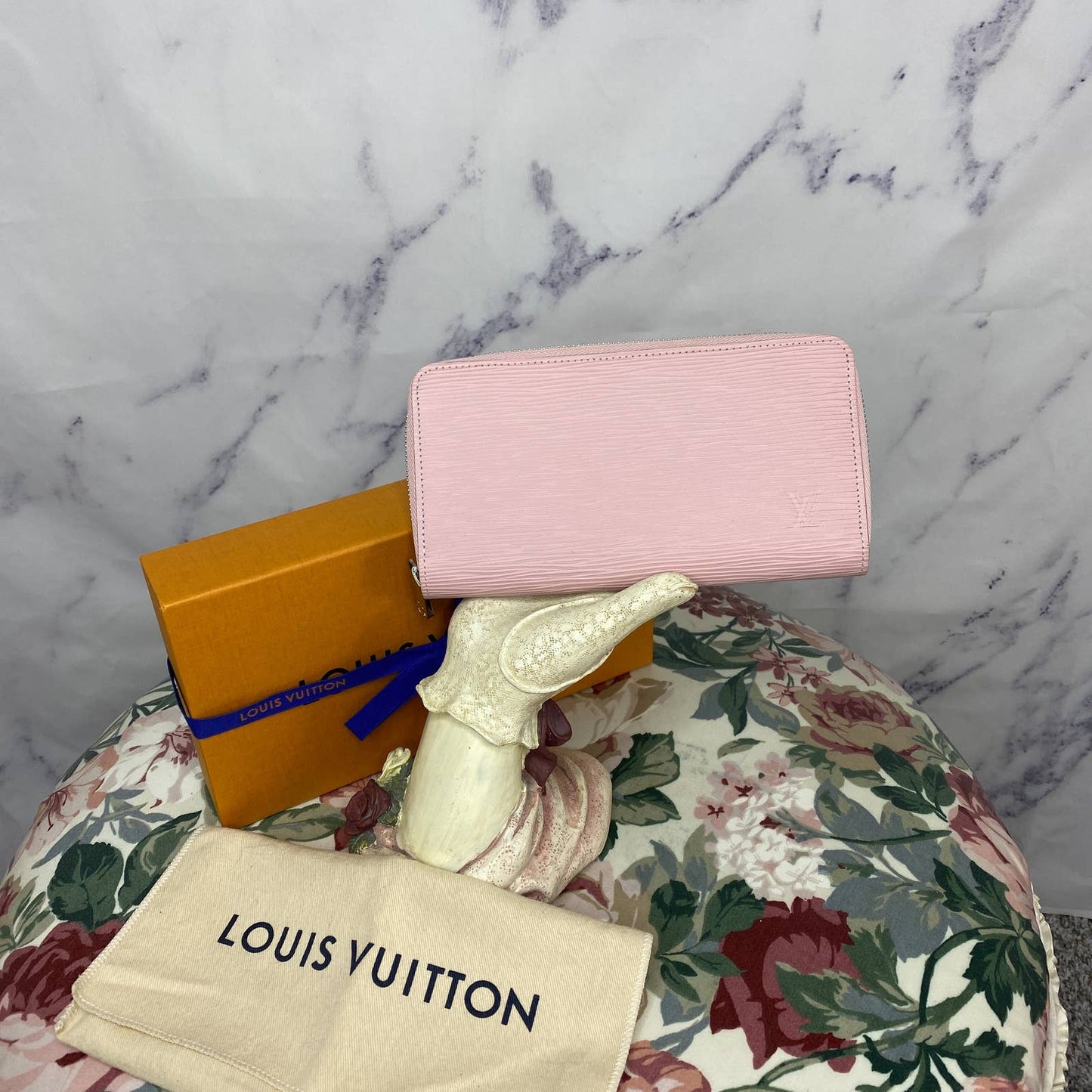 Louis Vuitton | Epi Rose Ballerine Zippy Wallet