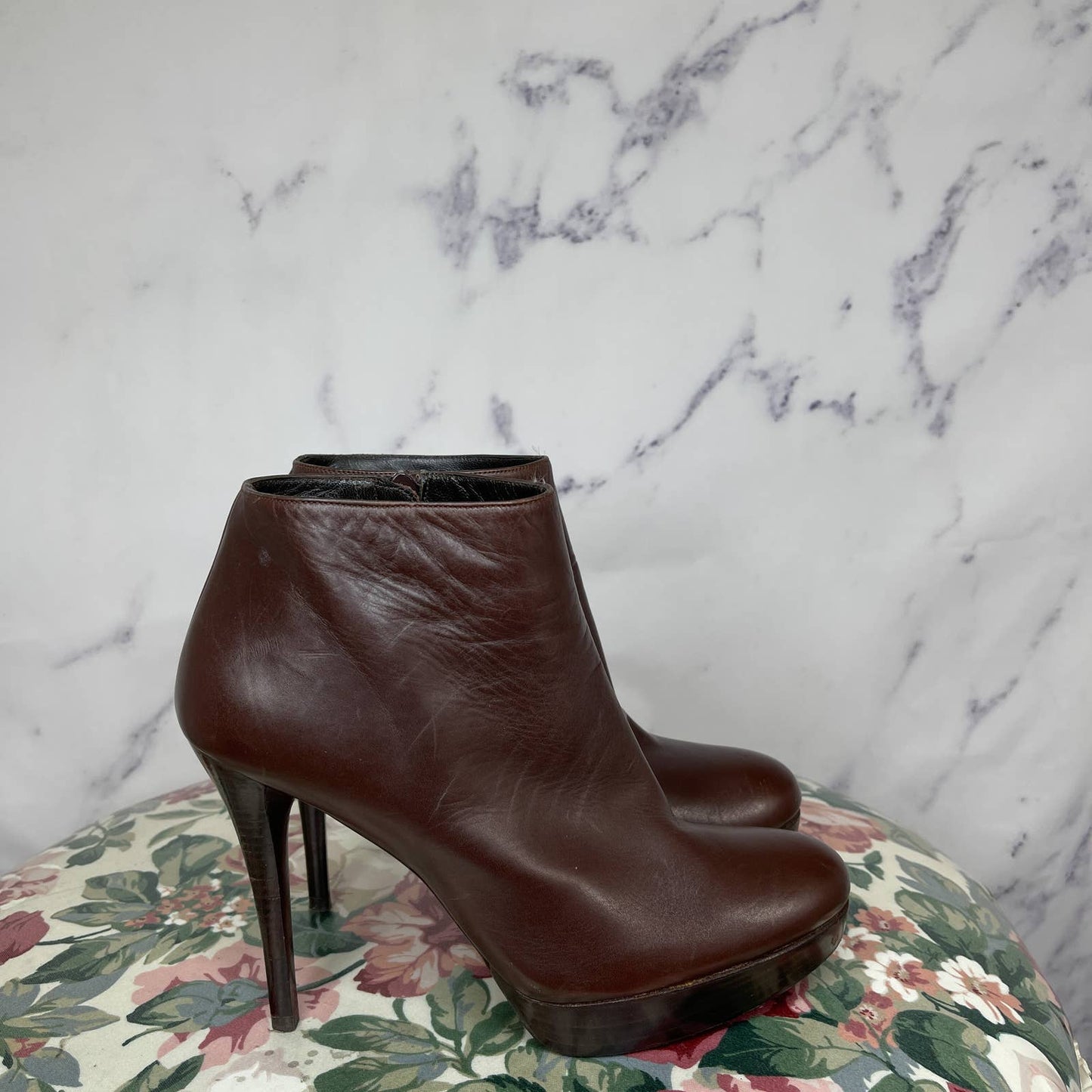 Stuart Weiztman | Brown “Gran” Leather Booties