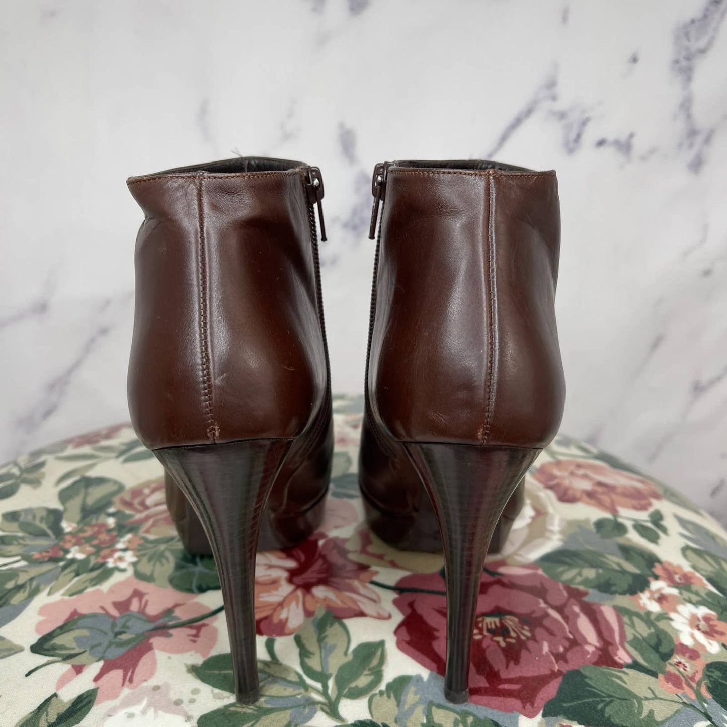 Stuart Weiztman | Brown “Gran” Leather Booties