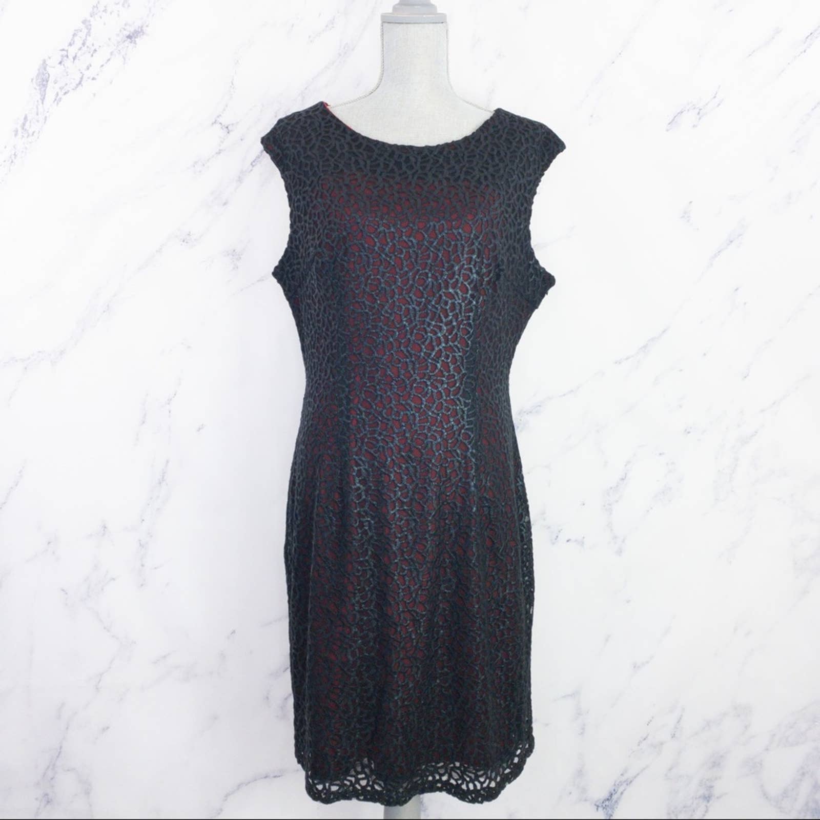 Alberto Makali | Lace Dress | Black/Red