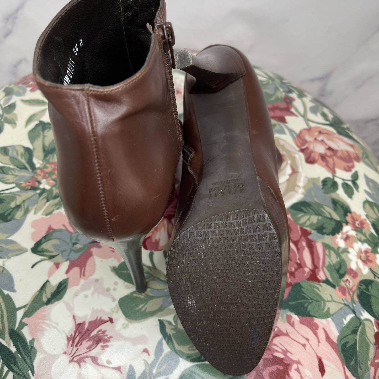 Stuart Weiztman | Brown “Gran” Leather Booties