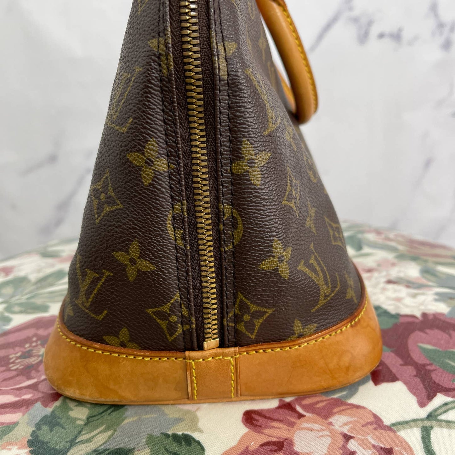 Louis Vuitton | Vintage Monogram Alma PM