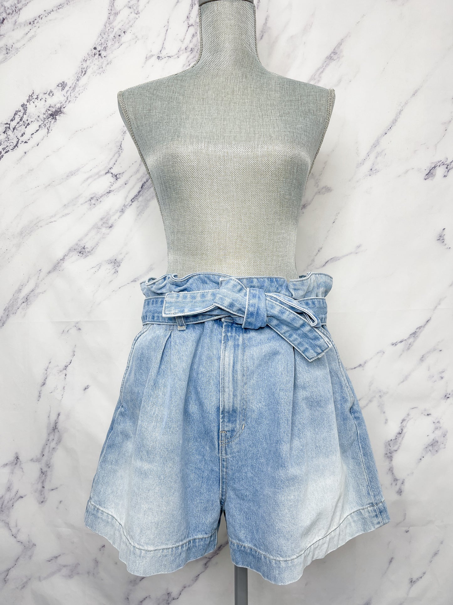 Veronica Beard | Paperbag Denim Shorts | Size 31