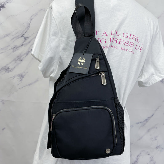 House of Harlow 1960 | Black Savannah Sling Bag/Crossbody