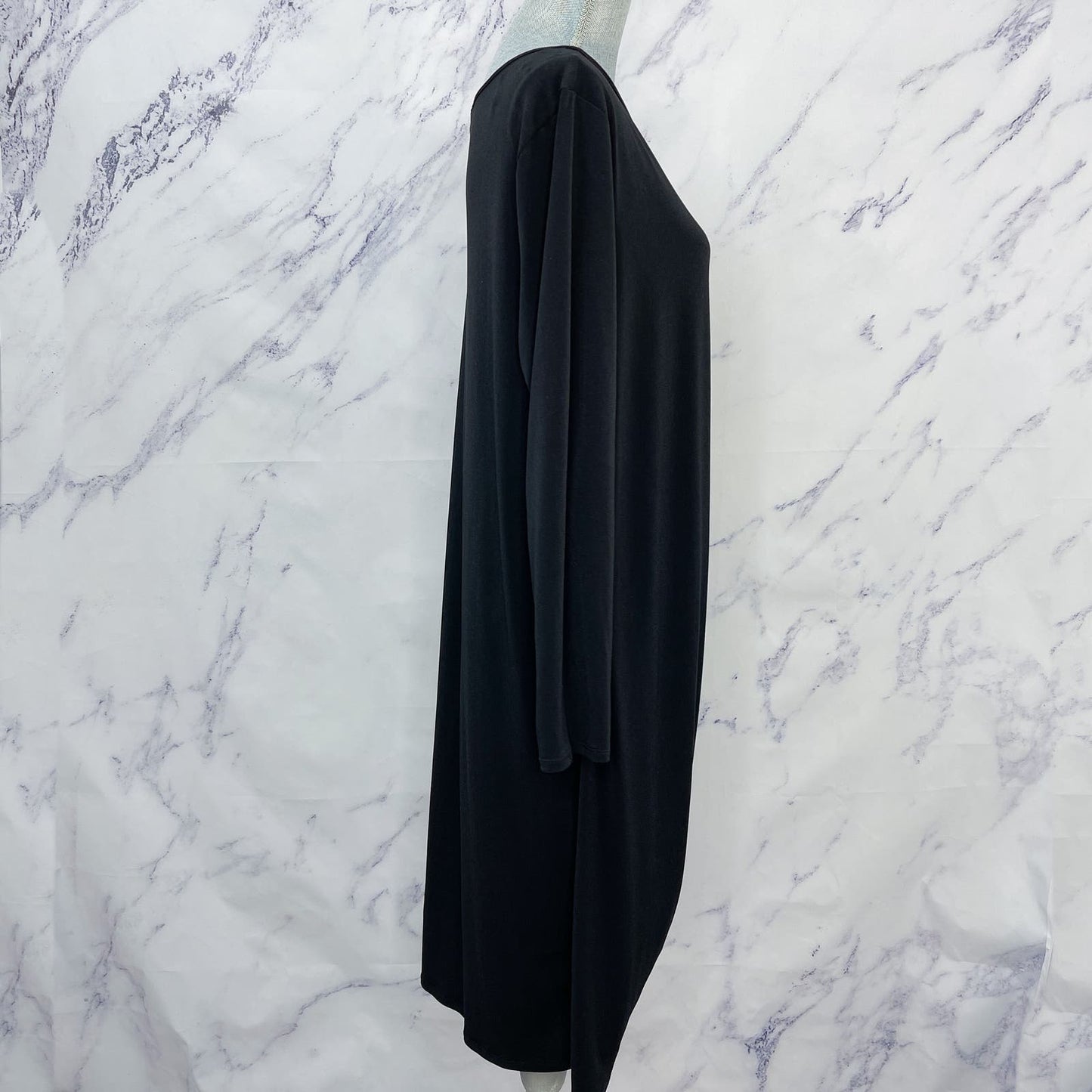 Gibson Latimer | Black Ruched Midi Dress | 2X