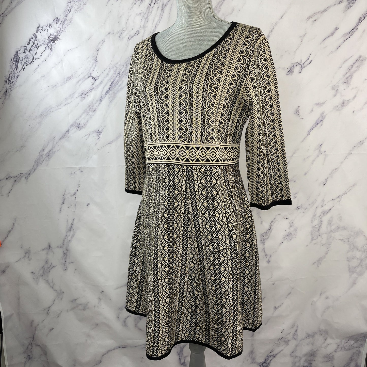 Nina Leonard | Fit to Flare Geometric Print Knit Sweater Dress | XL