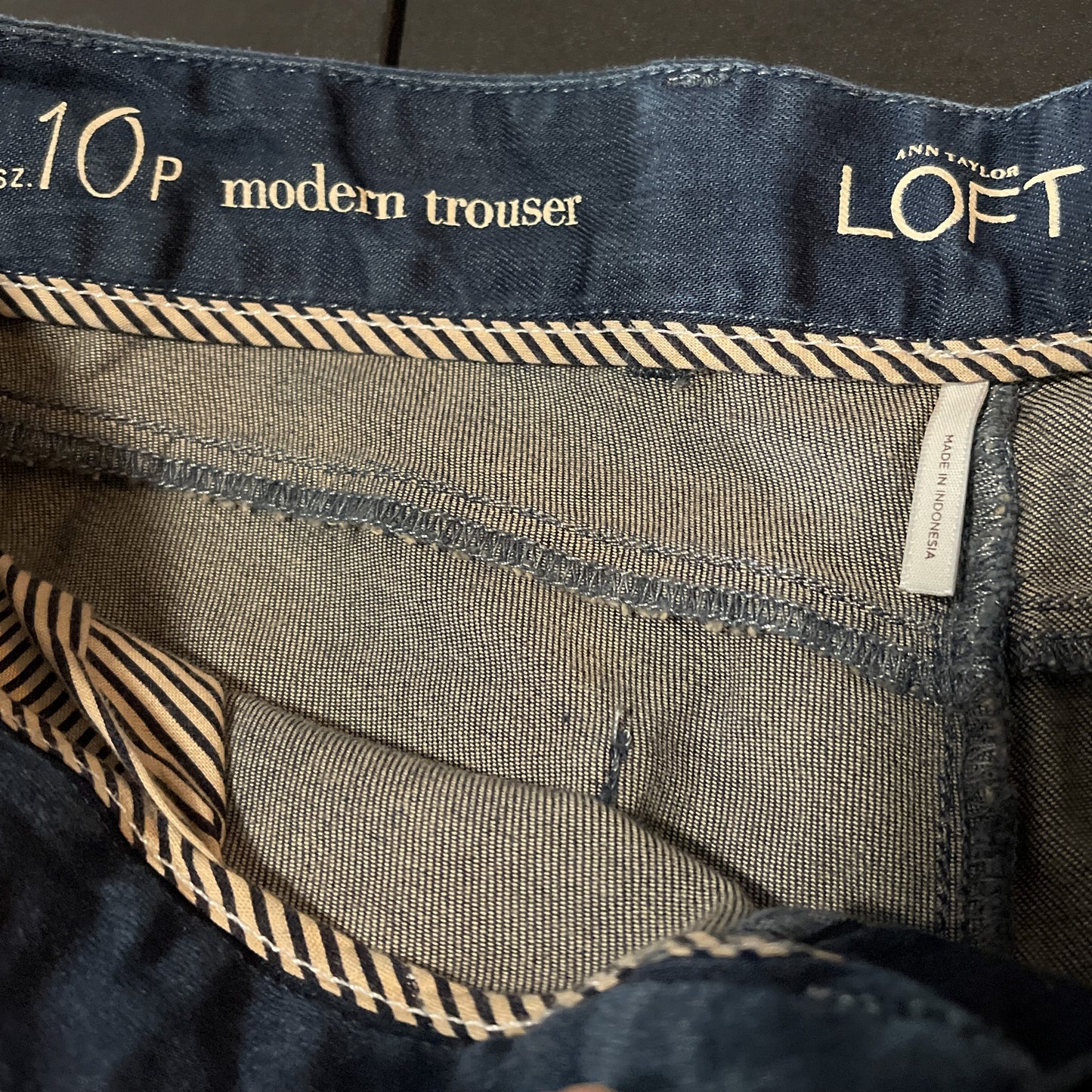 Ann Taylor LOFT | Denim Modern Trouser | Sz 10P