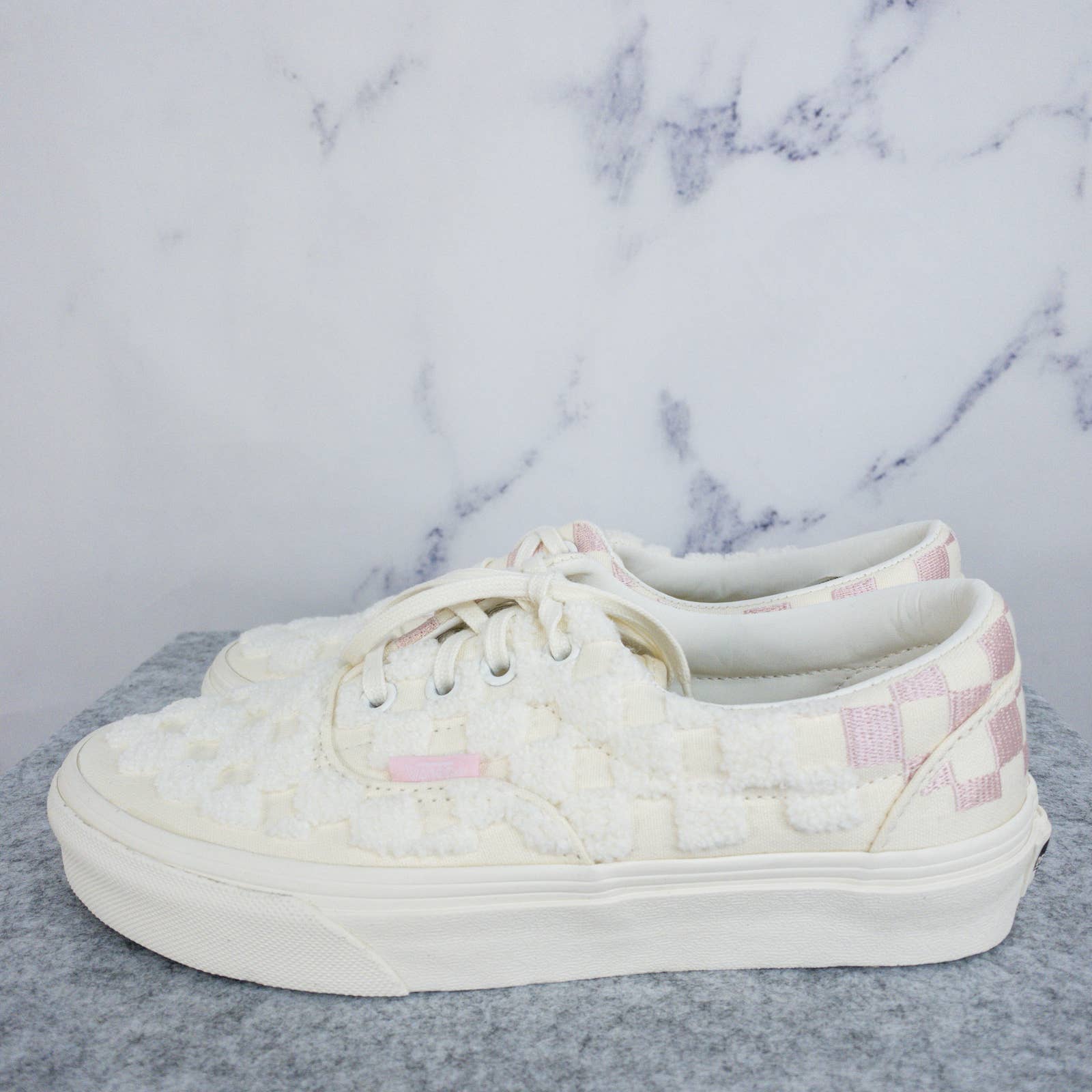 Womens white vans hot sale size 5.5